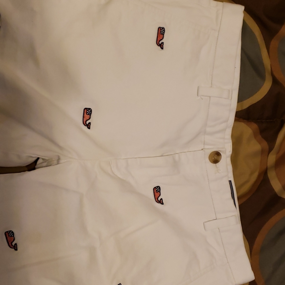Vineyard vines